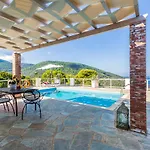 Country Ouranos Villa *