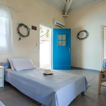 Country Ouranos Villa *